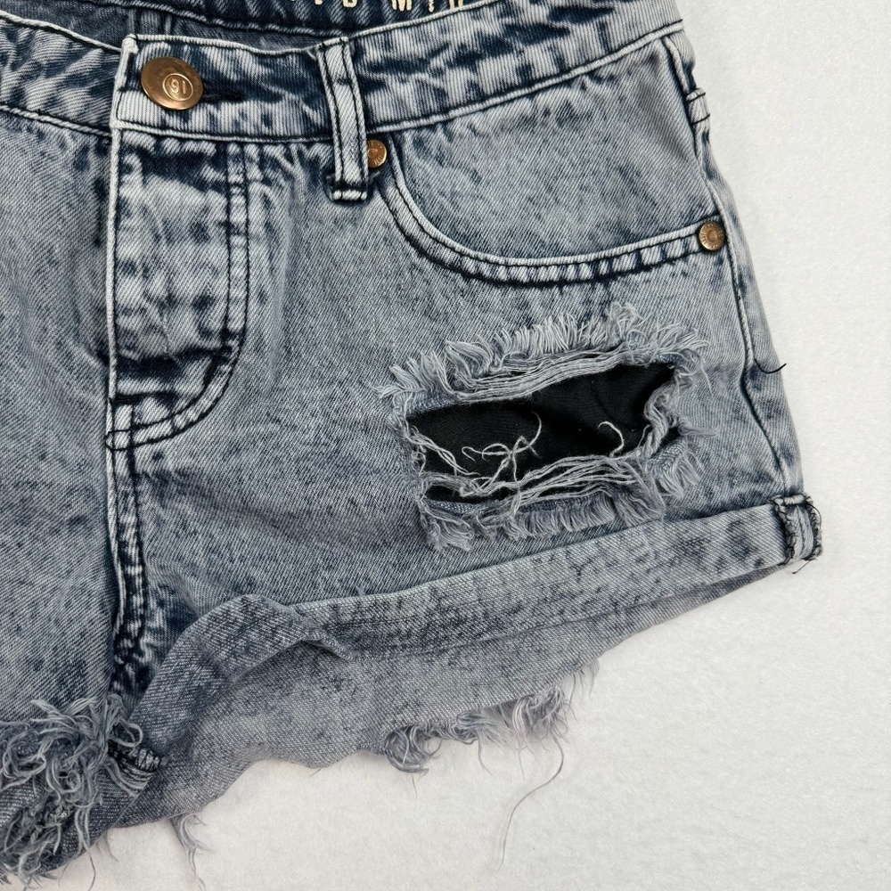 The Frayed Mid Rise Button Fly Jean Shorts Women SZ 4 Distressed Gray Wash Denim - Picture 11 of 11